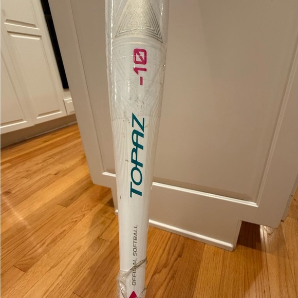FAST PITCH SOFTBALL EASTON TOPAZ BAT 28 INCH 18 OZ -10  2 .25" Diameter New - Picture 4 of 9